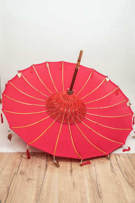 Red and gold parasol with hearts, 2m