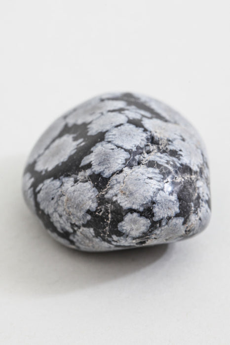 Trommelstein Schneeflocken Obsidian