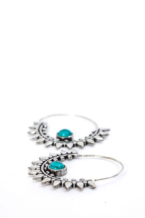 Boucles d'oreilles demi-cercle décorées d'argent avec turquoise