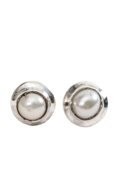 Silver earrings pearl