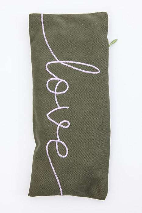 Augenkissen "love" khaki k 22 x 12 cm