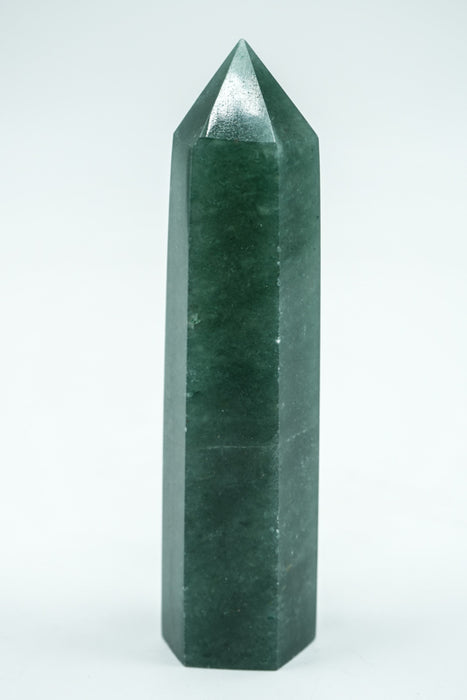 Agate mousse à pointe de pierre précieuse