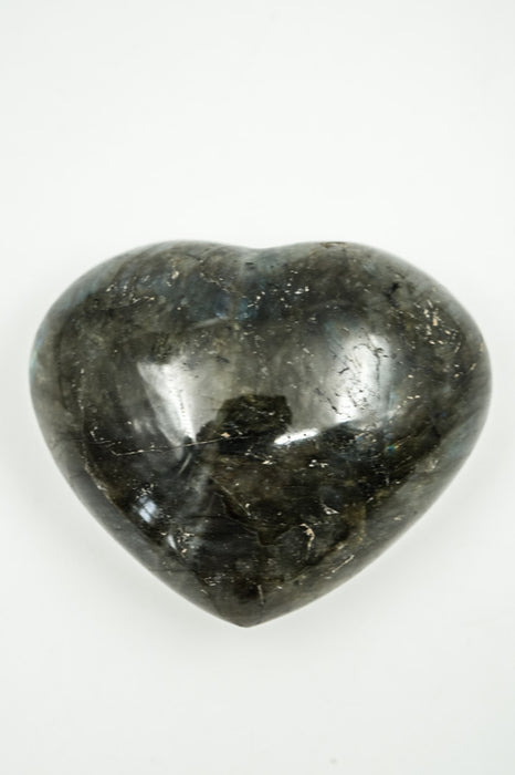 Pierre porte-bonheur en forme de cœur en labradorite