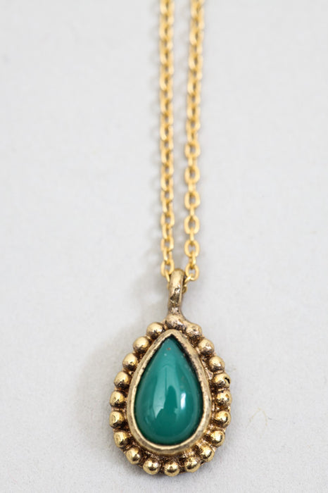 Gold plated brass chain with chrysoprase pendant