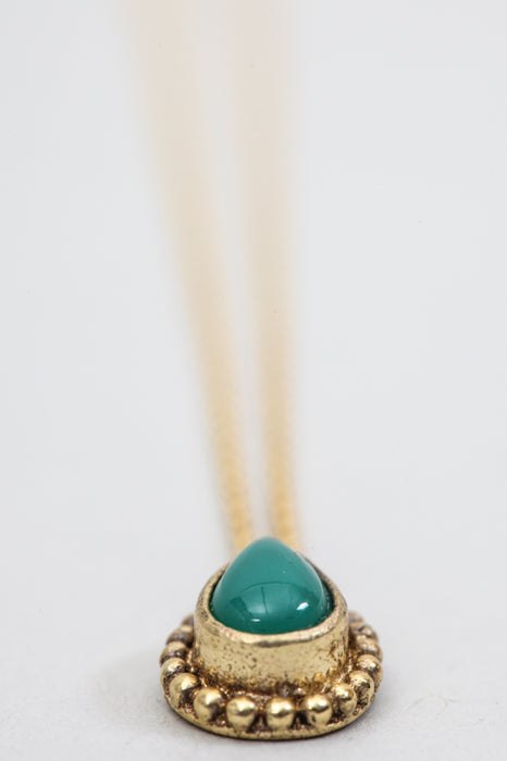 Gold plated brass chain with chrysoprase pendant