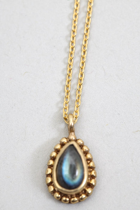 Gold plated brass chain with labradorite pendant