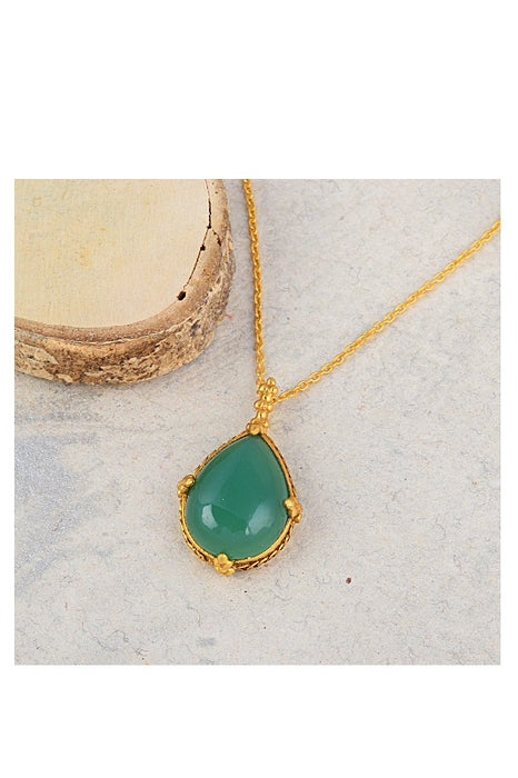 Gold plated brass chain with chrysoprase pendant