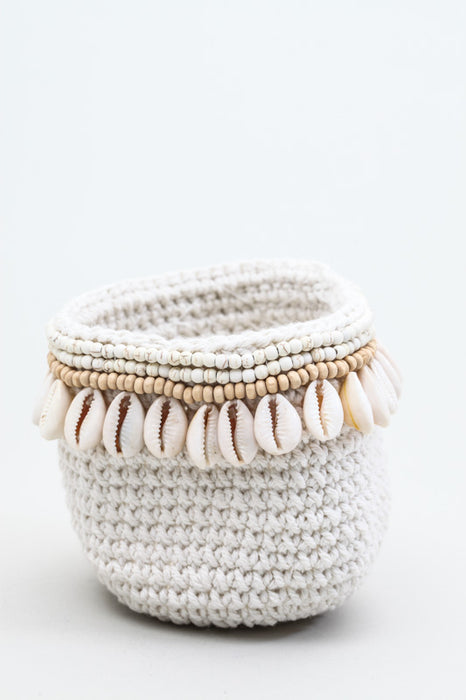 Macrame basket with shells and wooden beads