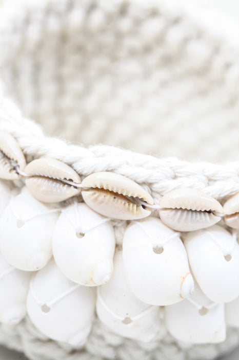 Macrame basket with shells