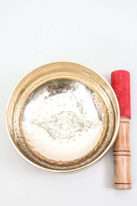 Hammered singing bowl with leather mallet 16 cm