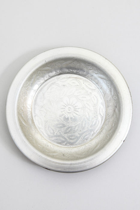 Decorative plate aluminum antique silver assorted 15 cm