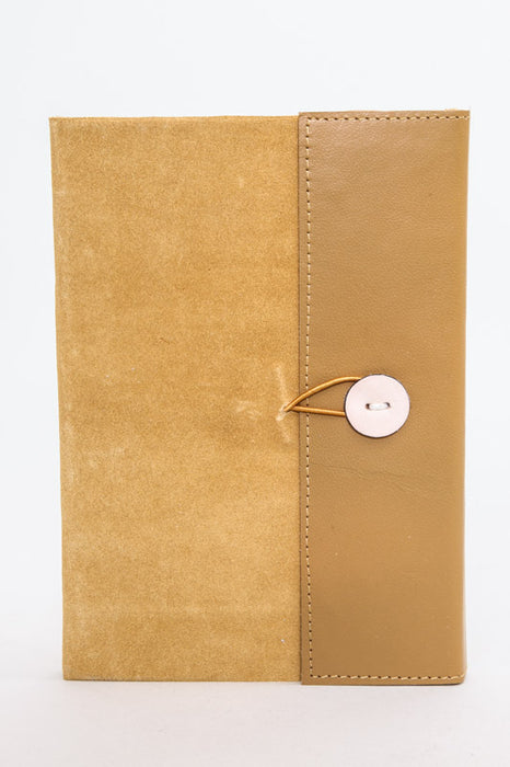 Carnet en cuir avec bouton 21 x 15 cm