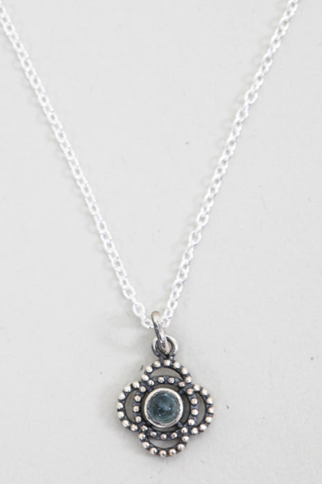 Silver necklace with apatite pendant