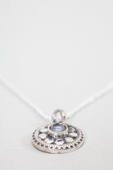 Silver necklace with rainbow moonstone pendant