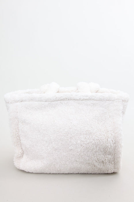 Faux fur bag with zipper off-white