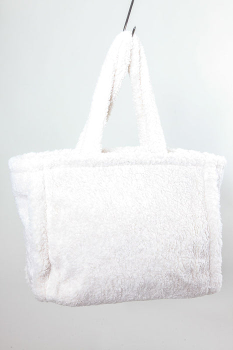 Faux fur bag with zipper off-white