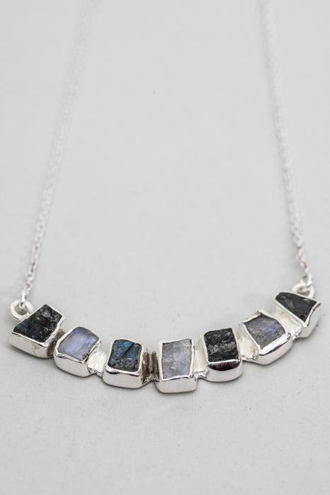 Silver necklace 7 stones moonstone/labradorite