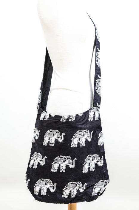 Shoulder bag with elephant pattern