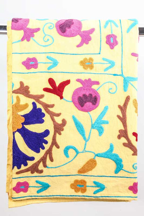 Blanket embroidered assorted 150 x 220 cm