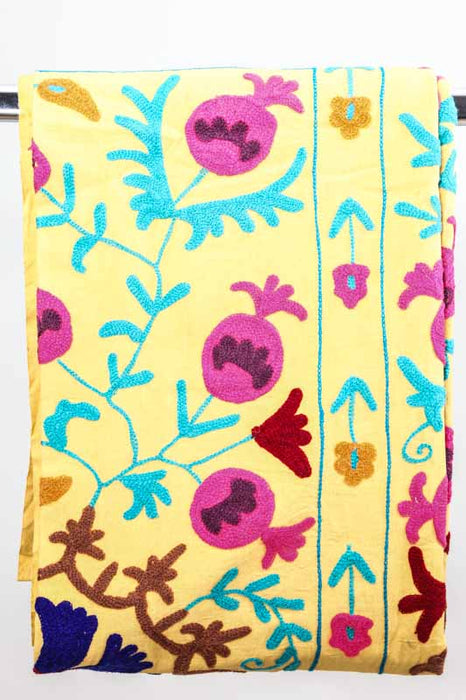 Blanket embroidered assorted 150 x 220 cm