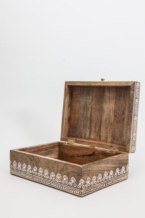 Decorative box henna painted 25 x 20 x 9 cm