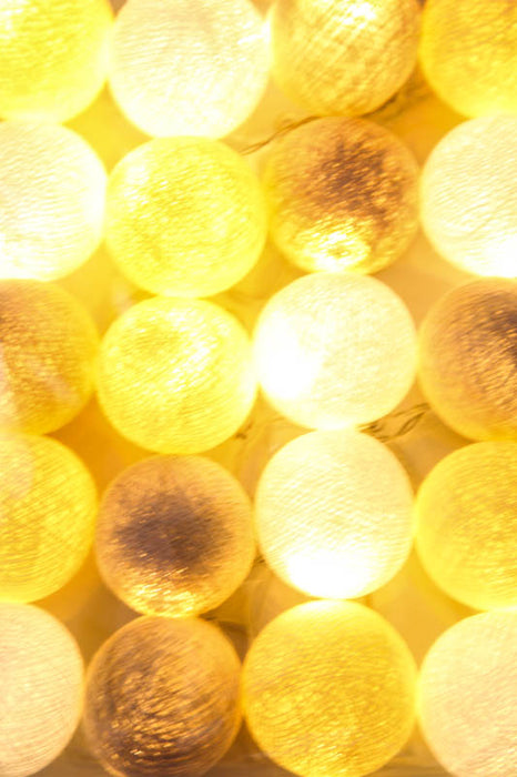 Chaîne lumineuse Cotton Balls blanc/jaune clair/beige