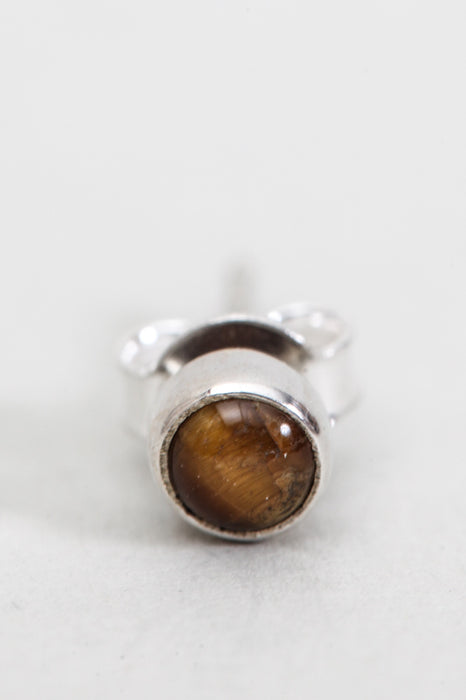 Silver earring tiger eye