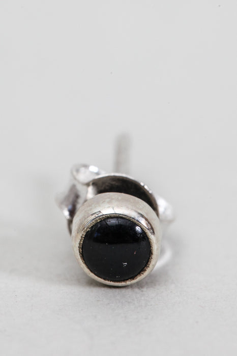 Silver earring black onyx