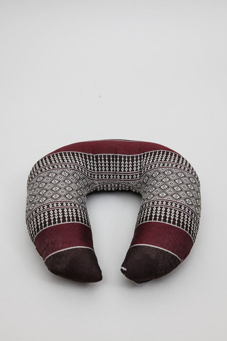 Neck pillow bordeaux 28 x 28 x 9 cm