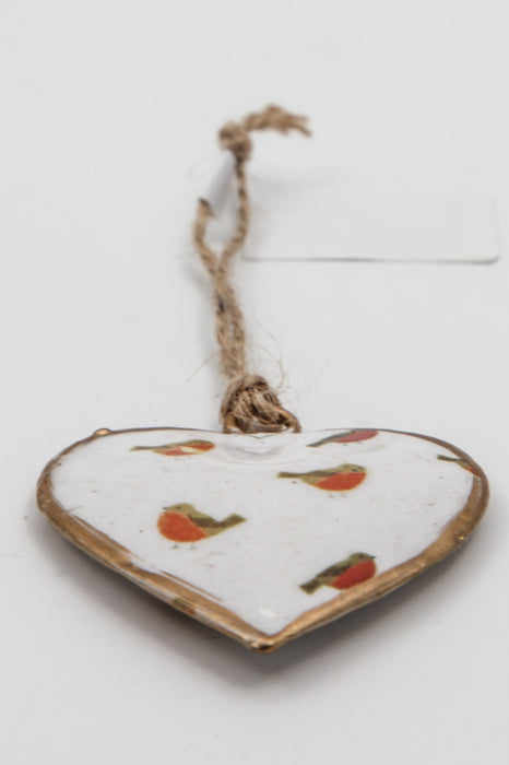 Coeur suspendu oiseaux rouges blancs en imprimé émail 6 x 6 cm