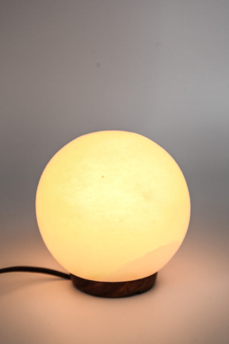 Salt stone lamp ball white