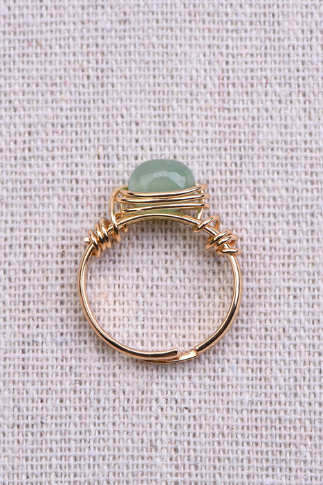 Ring green aventurine gold colored