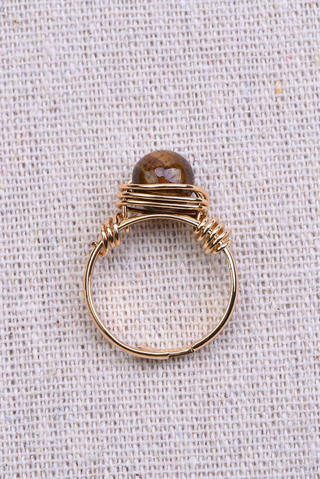 Ring tiger eye gold colored