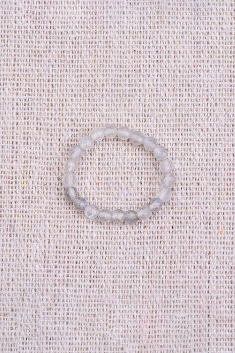 Ring faceted light grey jade