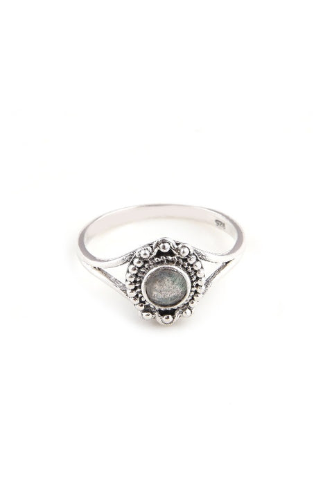 Silver ring rainbow moonstone