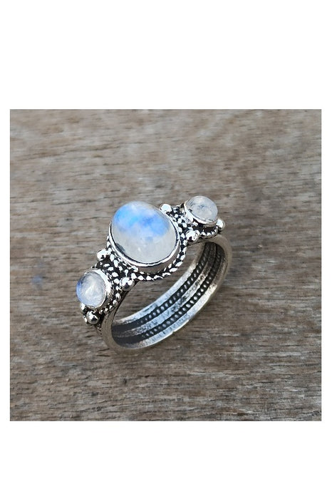 Silver ring rainbow moonstone