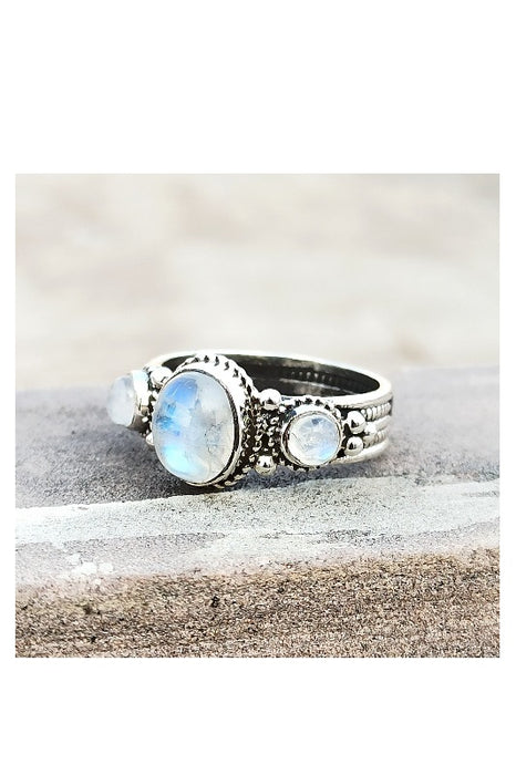 Silver ring rainbow moonstone