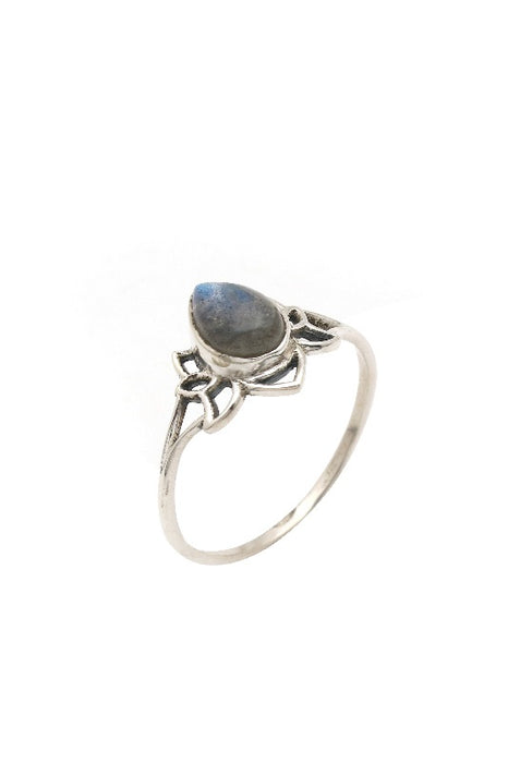 Silver ring labradorite