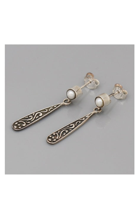 Silver earrings freshwater pearl