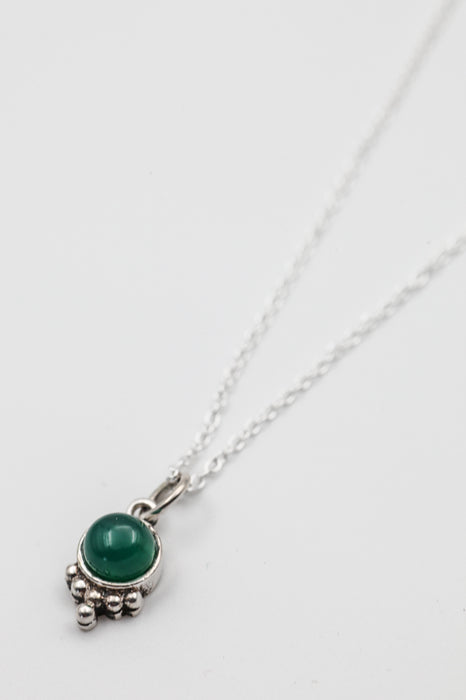 Silver necklace with green onyx pendant