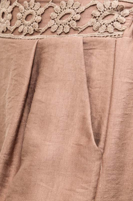 Pantalon en viscose camel avec décoration au crochet - taille unique