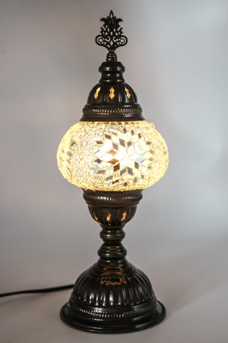 Lampe mosaïque blanche 13 x 13 x 30 cm