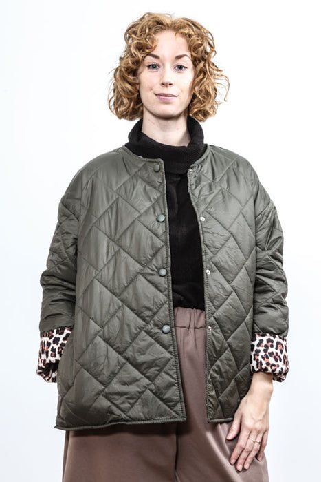 Steppjacke militärgrün - One Size