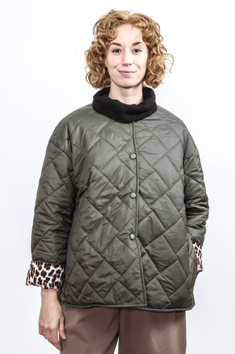 Steppjacke militärgrün - One Size