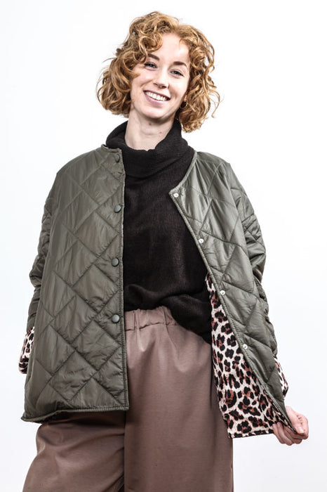 Steppjacke militärgrün - One Size