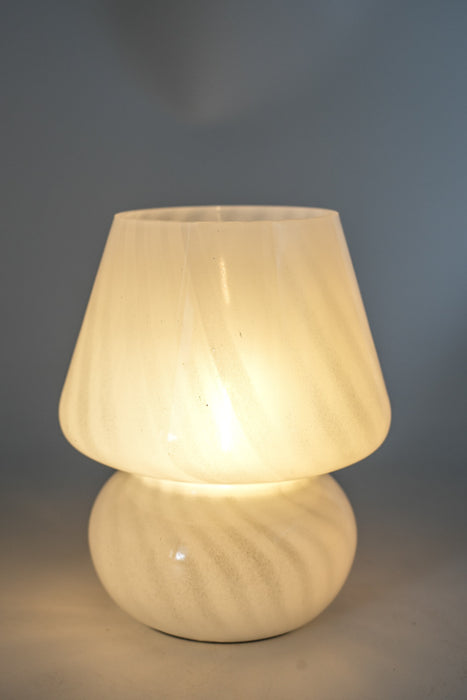 Lampe weiss klein 12x12x15cm