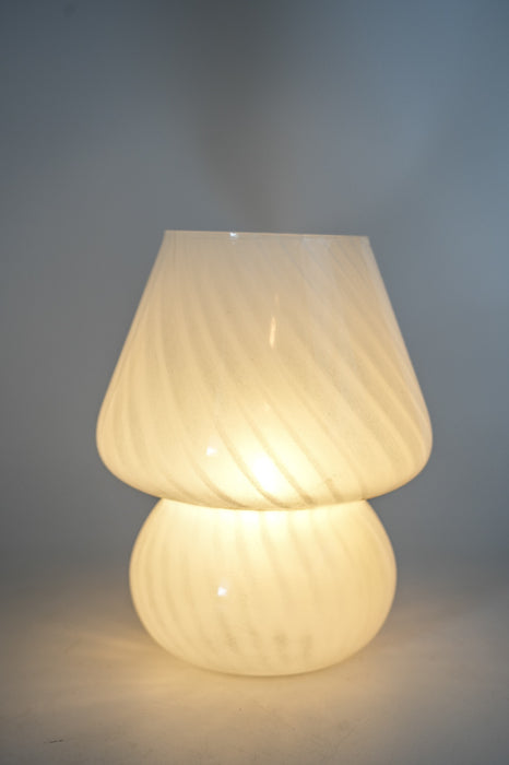 Lampe blanche grande 15x15x19cm