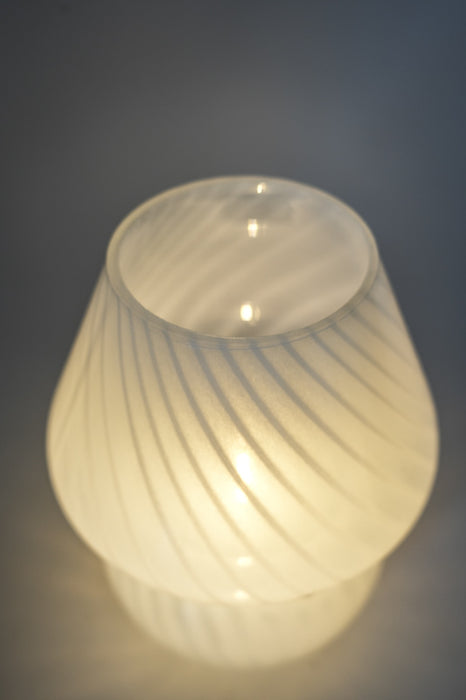 Lampe blanche grande 15x15x19cm