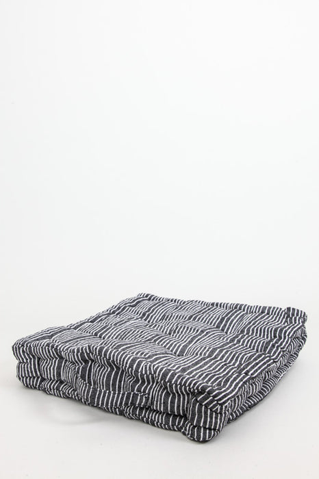 Set of 2 Cachet Hit seat cushions, dark grey/white, 40x40x7 cm
