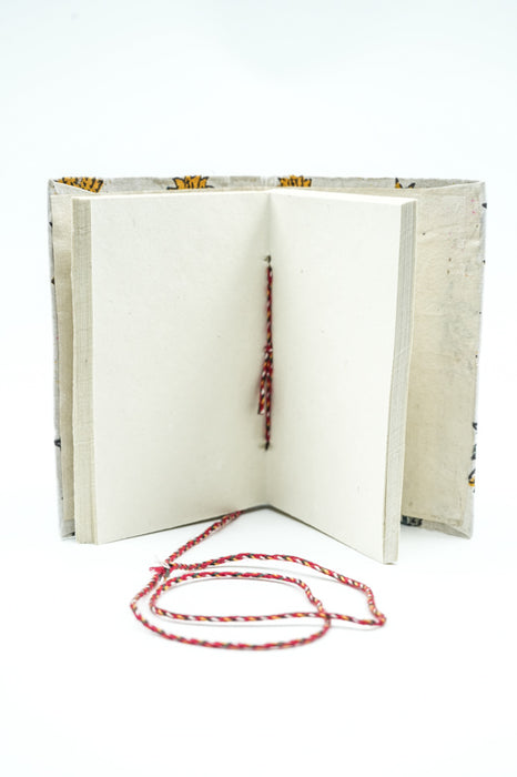 Notizbuch handgemacht mini Blumen weiss/grün/gelb